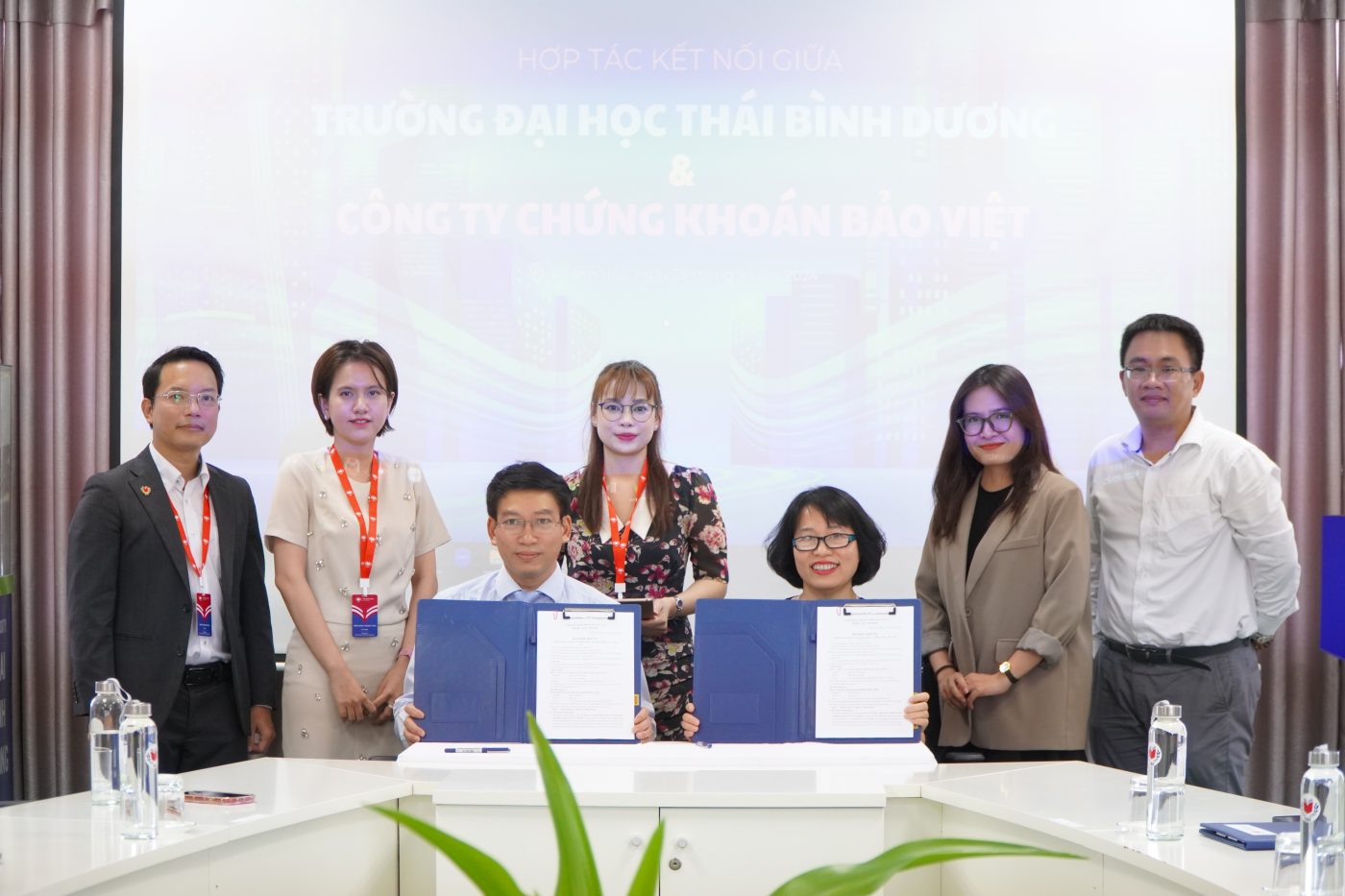 Trường Đại học Thái Bình Dương đã ký kết hợp đồng chuyển giao khoa học công nghệ với Công ty Chứng khoán Bảo Việt (BVSC), một trong những công ty chứng khoán hàng đầu Việt Nam. Cụ thể, BVSC đặt hàng Nhà trường thực hiện nghiên cứu "Áp dụng học máy trong Pair Trading (giao dịch cặp) cho VN30 và VNMID"