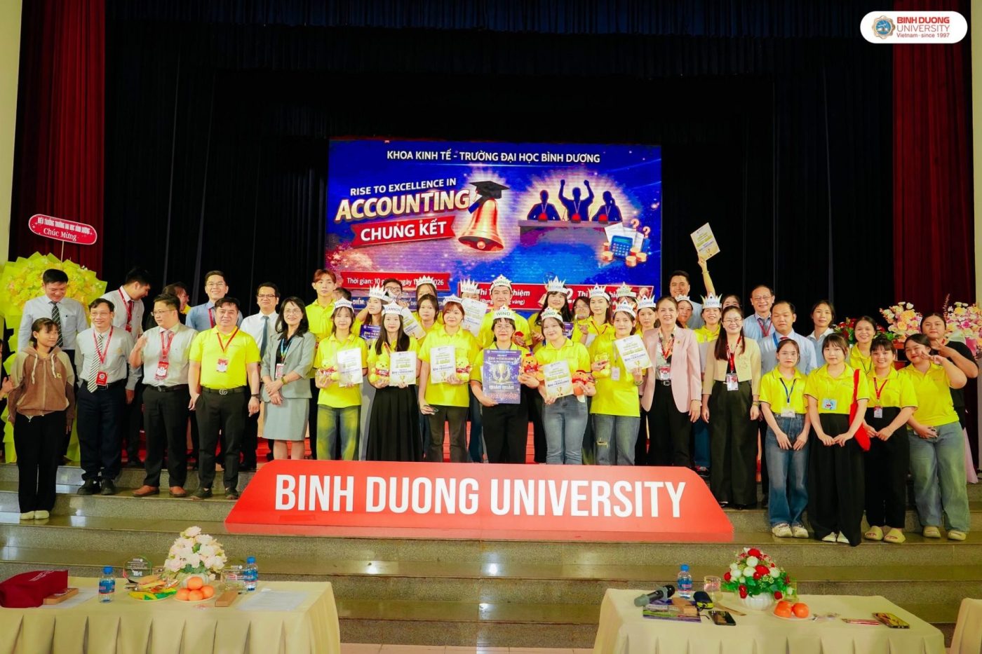 sinh-vien-dai-hoc-thai-binh-duong