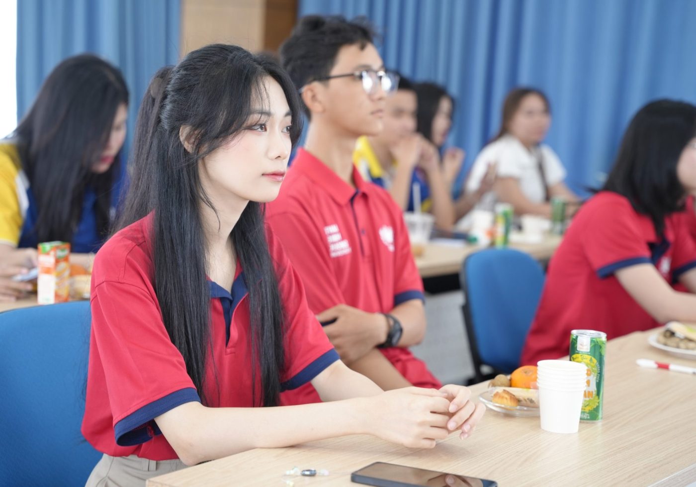 sinh-vien-thai-binh-duong