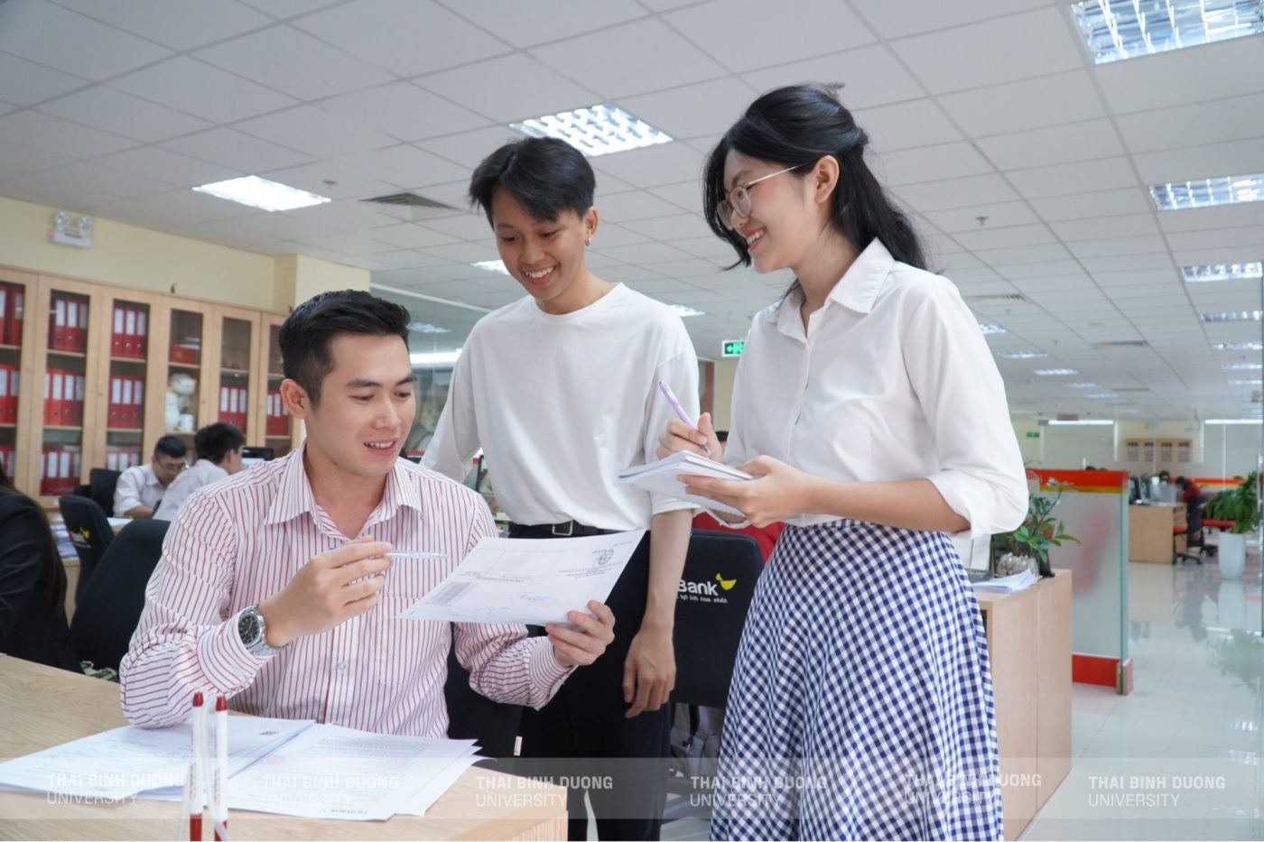 sinh-vien-nganh-ngan-hang-dai-hoc-thai-binh-duong